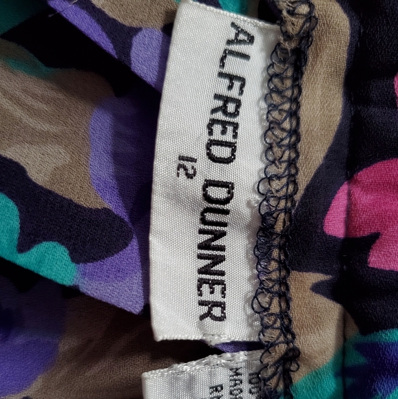 Vintage Ladies Skirt - Picture 2 of 3